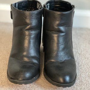 Drash Black Ankle Boots | 7 1/2